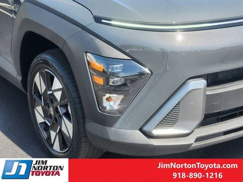 Used 2025 Hyundai Kona SEL AWD/4WD image 9