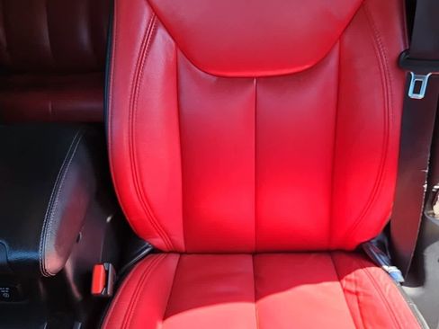 Used 2017 Jeep Wrangler Sahara image 14