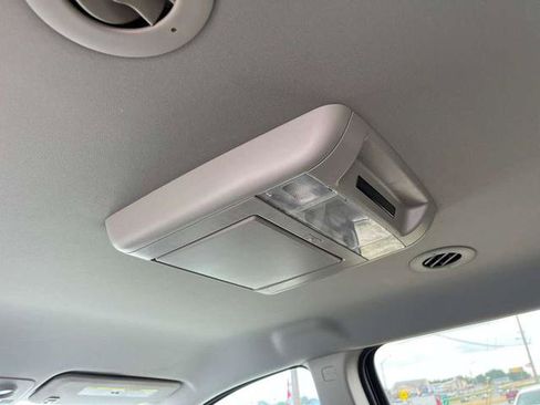Used 2014 Chevrolet Traverse LT FWD image 19