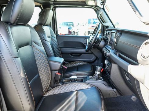 Certified 2022 Jeep Gladiator Overland image 17