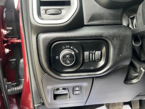 Used 2019 RAM 1500 Big Horn image 16