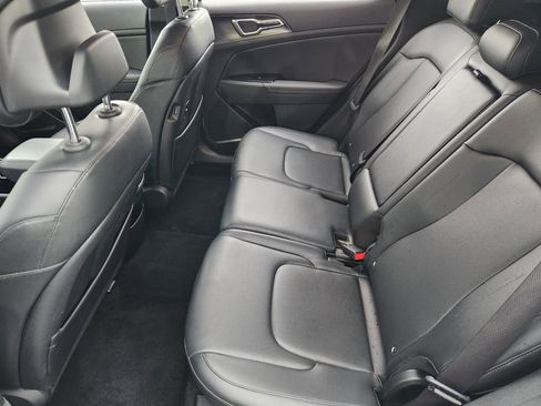 Used 2025 Kia Sportage EX FWD image 26