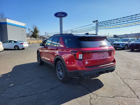 New 2026 Ford Explorer ST w/ Sun And Sound Package image 5