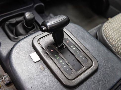 Used 1997 Land Rover Defender 90 AWD/4WD image 23