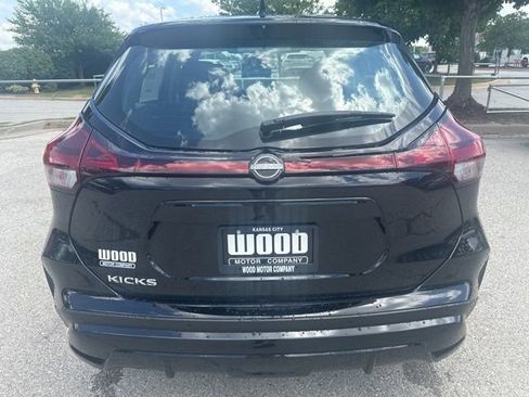 New 2025 Nissan Kicks Play S image 7