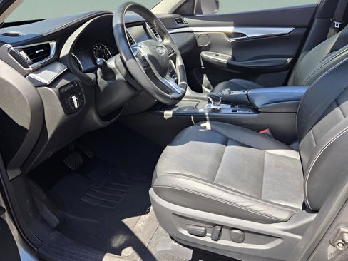 Used 2020 INFINITI QX50 Luxe FWD image 12