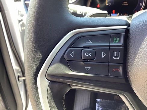 Used 2024 Jeep Grand Cherokee Laredo X w/ Trailer Tow Package image 13