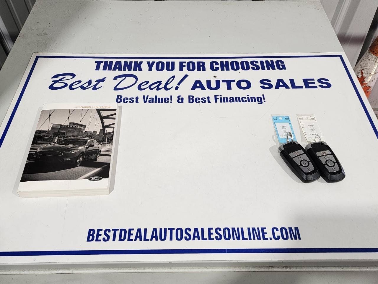 Used 2017 Ford Fusion SE w/ Fusion SE Technology Package FWD image 28