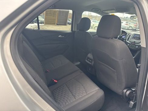 Used 2020 Chevrolet Equinox LT image 27