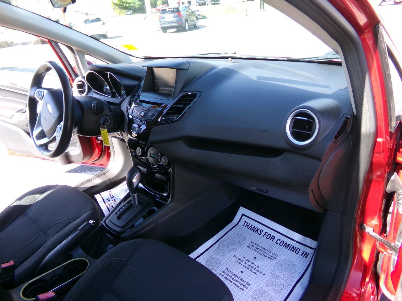Used 2014 Ford Fiesta SE w/ Equipment Group 201B FWD image 19