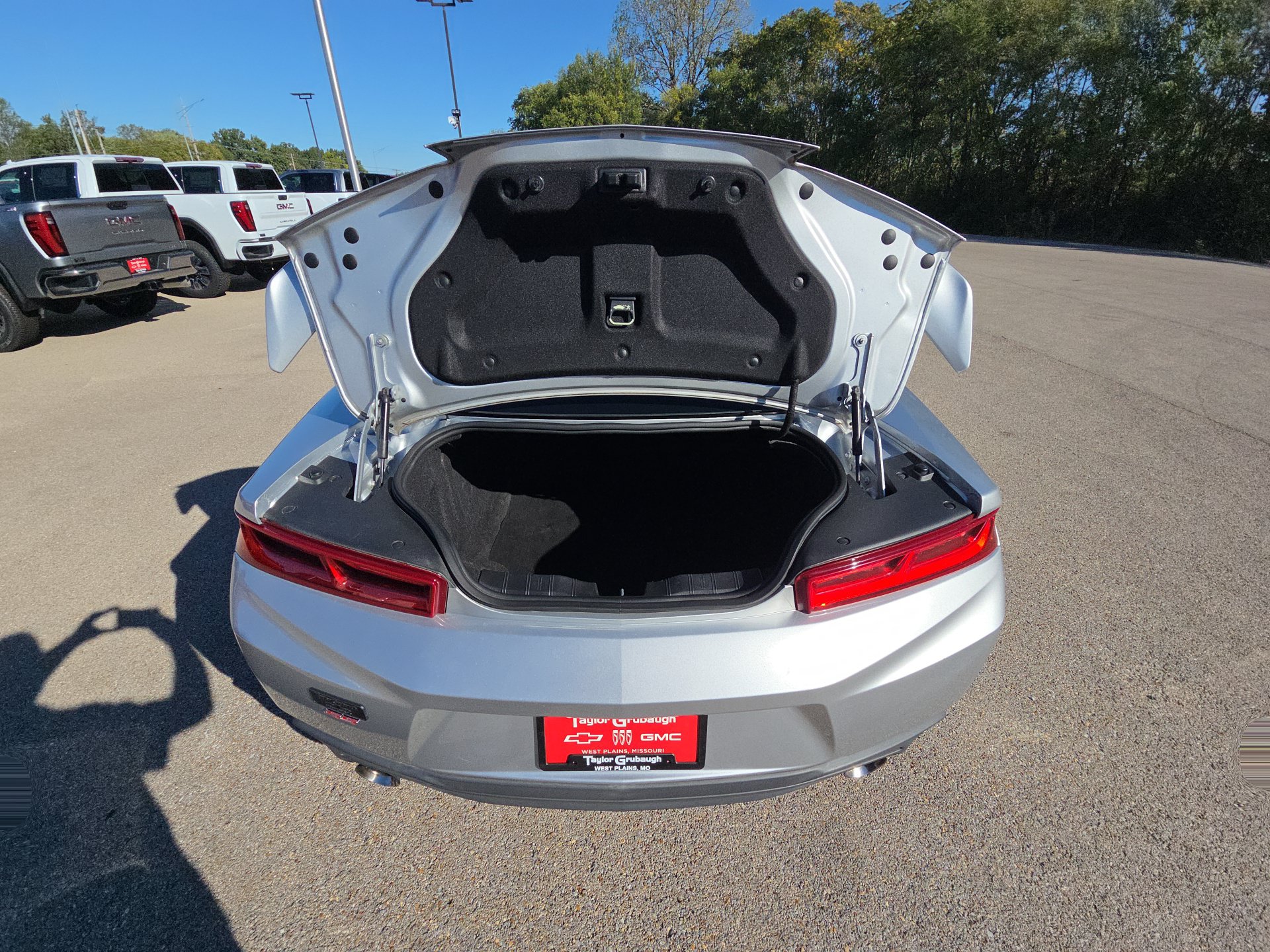 Used 2017 Chevrolet Camaro SS RWD image 30