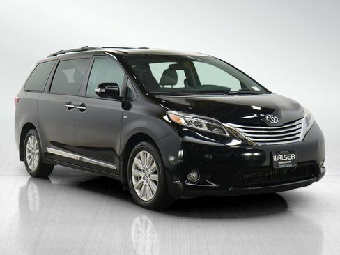 Used 2017 Toyota Sienna Limited Premium w/ Protection Package AWD/4WD image 8