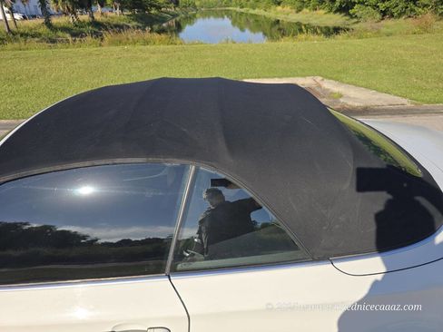 Used 2010 BMW 128i Convertible image 31