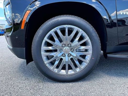 New 2026 Chevrolet Tahoe Premier w/ Sun And Tow Package AWD/4WD image 7