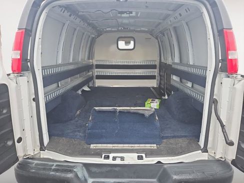 Used 2019 Chevrolet Express 2500 image 22