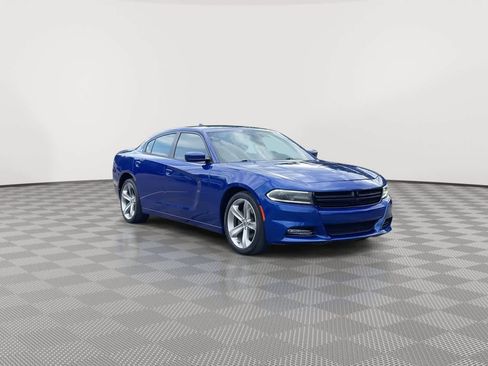 Used 2018 Dodge Charger R/T w/ Beats Audio Group image 2