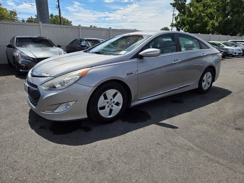 Used 2012 Hyundai Sonata Hybrid FWD image 1