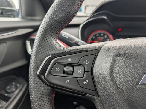 Used 2023 Chevrolet TrailBlazer RS w/ Sun and Liftgate Package image 11