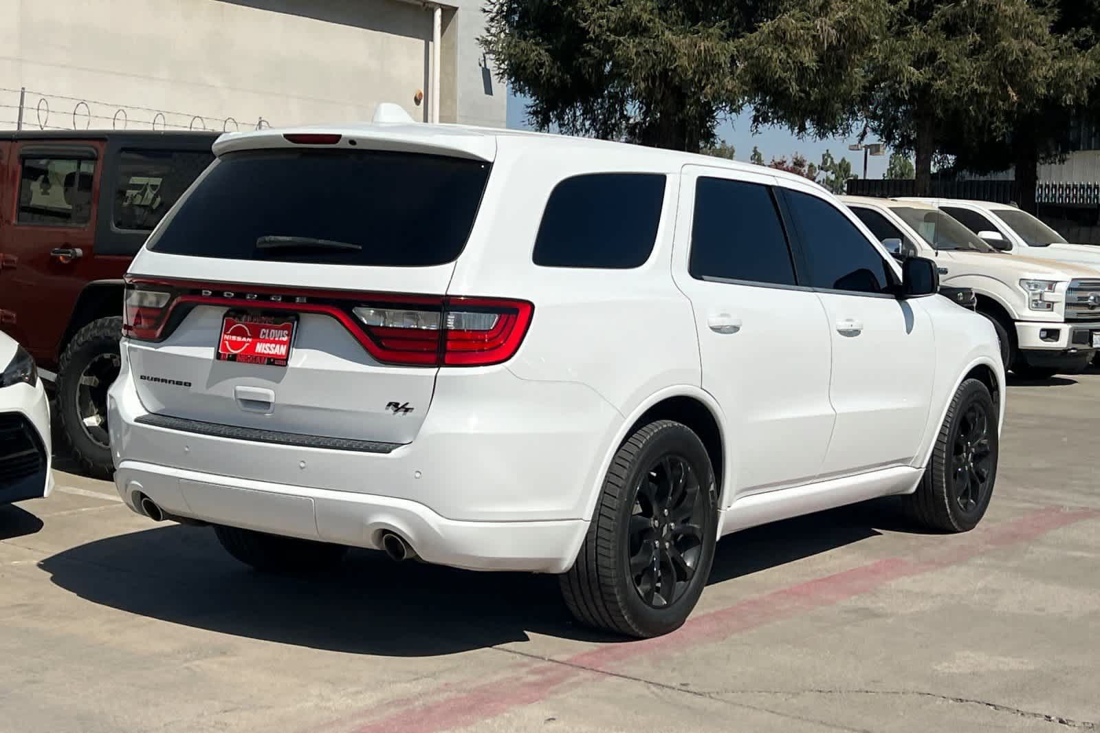 Used 2019 Dodge Durango R/T w/ Blacktop Package RWD image 3