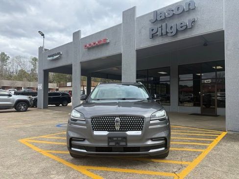 Used 2023 Lincoln Aviator Reserve w/ Equipment Group 201A AWD/4WD image 8