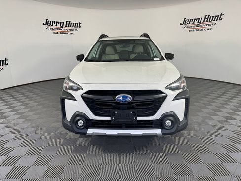 Used 2023 Subaru Outback Limited XT image 7