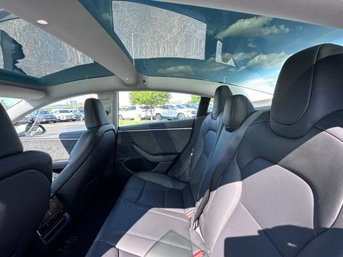 Used 2025 Tesla Model 3 Long Range AWD/4WD image 25