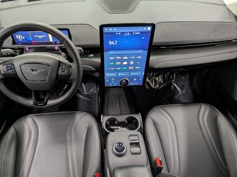 Used 2021 Ford Mustang Mach-E Premium image 23
