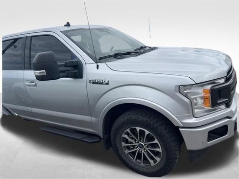 Used 2019 Ford F150 XLT w/ Equipment Group 302A Luxury AWD/4WD image 6