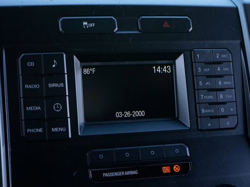 Used 2017 Ford F550 2WD Regular Cab Super Duty image 33