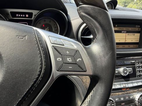 Used 2013 Mercedes-Benz SL 550 image 24