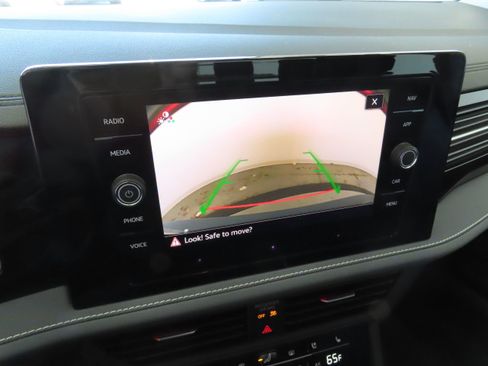 New 2026 Volkswagen Jetta SEL FWD image 18