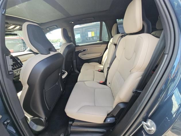 Used 2026 Volvo XC90 B6 Plus AWD/4WD image 4