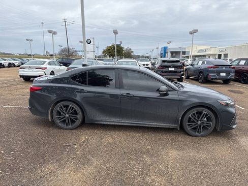 Used 2025 Toyota Camry XSE image 5