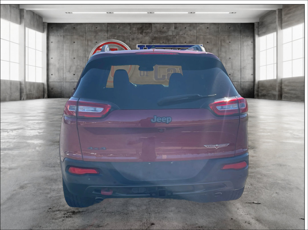 Used 2016 Jeep Cherokee Trailhawk w/ Comfort/Convenience Group AWD/4WD image 6