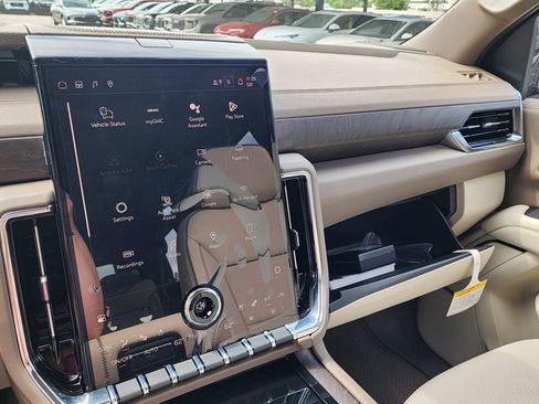 New 2026 GMC Yukon Denali AWD/4WD image 42