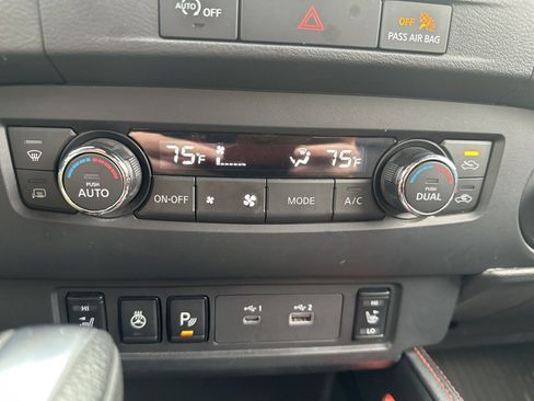 Used 2023 Nissan Frontier PRO-4X w/ Pro-4X Premium Package image 20