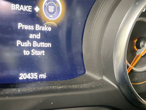 Used 2023 Jeep Gladiator Sport image 12