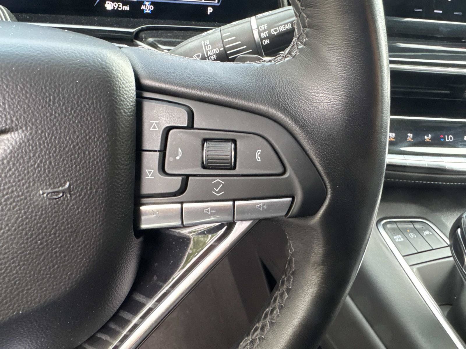 Used 2024 Cadillac Escalade Sport AWD/4WD image 31