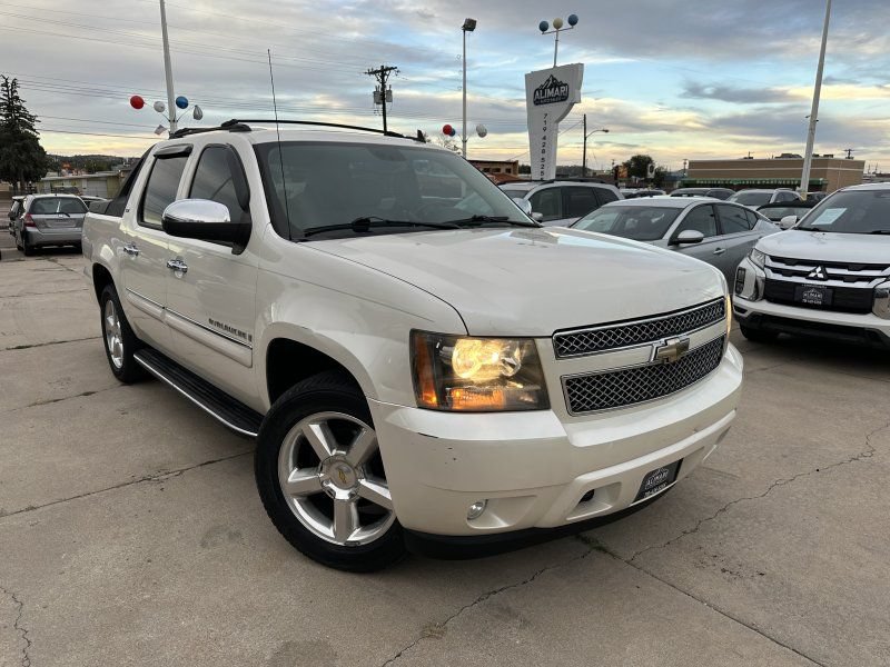 Used 2008 Chevrolet Avalanche LTZ w/ LTZ Preferred Equipment Group AWD/4WD image 1