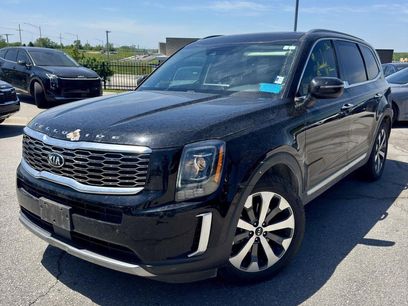 Used 2020 Kia Telluride S w/ S 8 Passenger Seating Package