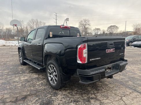 Used 2018 GMC Canyon Denali image 3