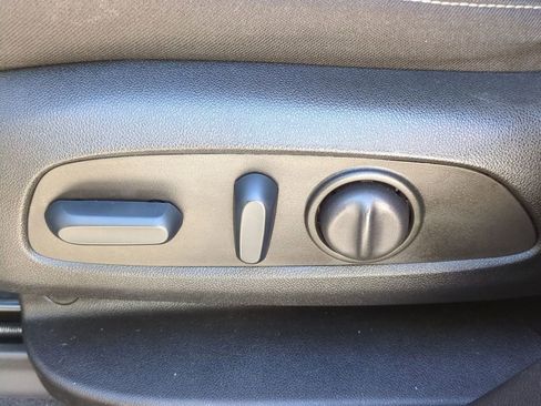 Used 2023 Chevrolet Blazer LT image 20