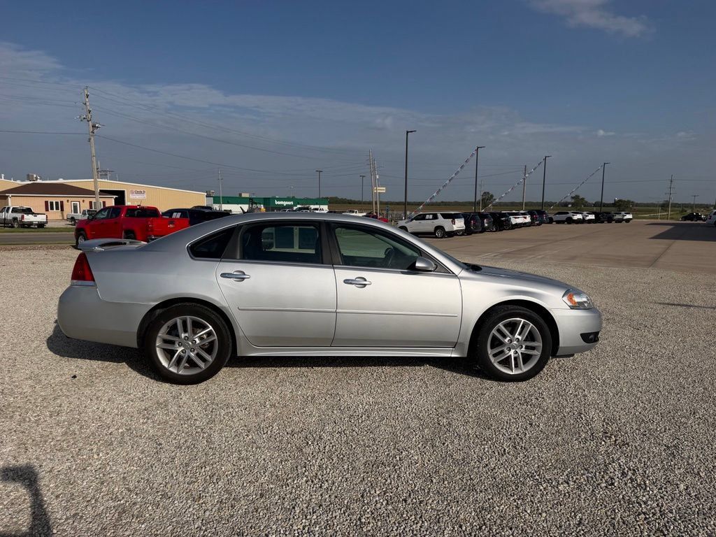 Used 2015 Chevrolet Impala LTZ FWD image 2