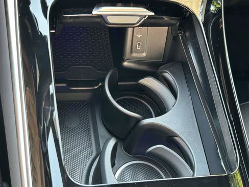 New 2027 Mercedes-Benz GLC 300 image 32