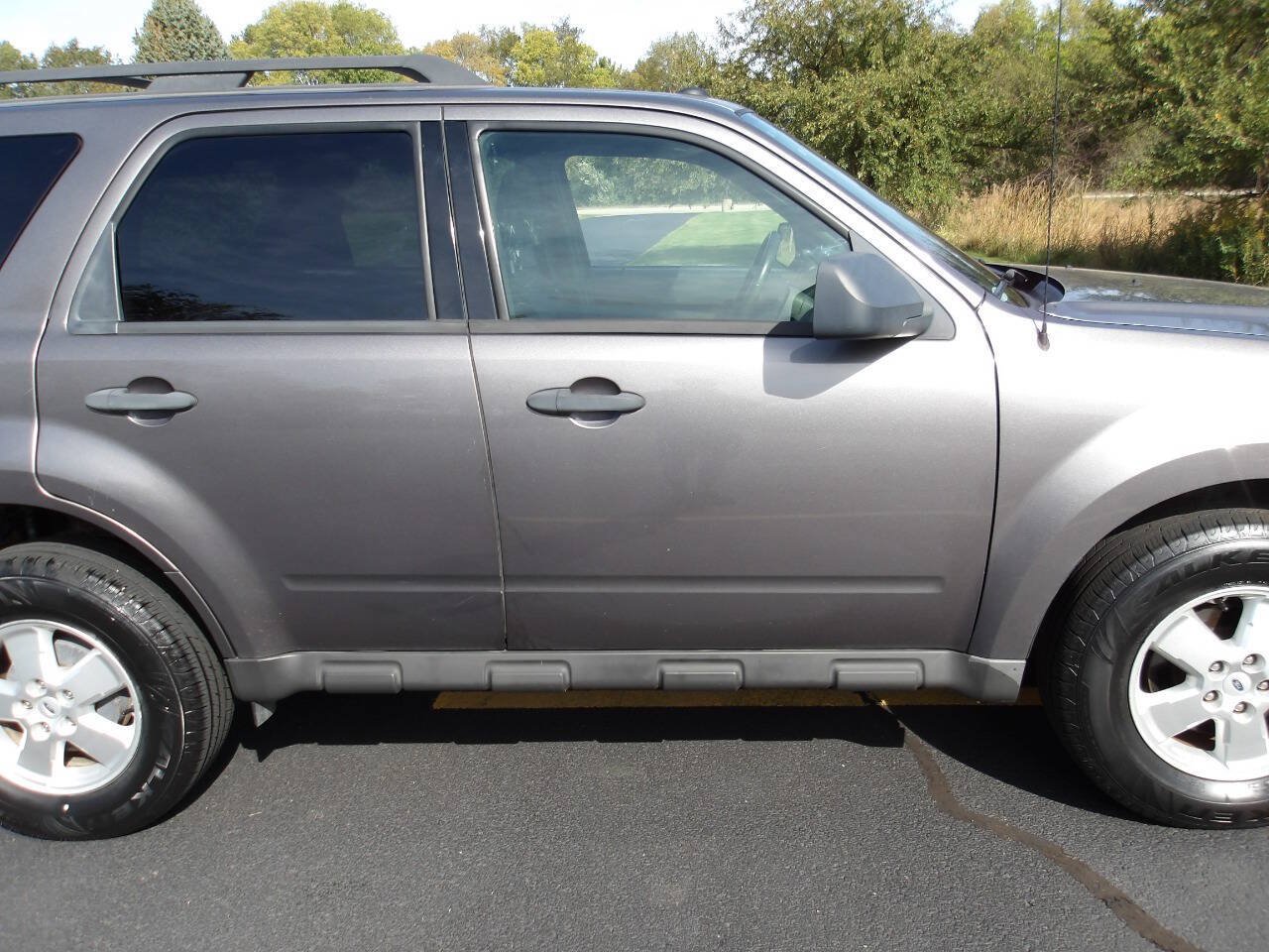 Used 2010 Ford Escape XLT AWD/4WD image 34