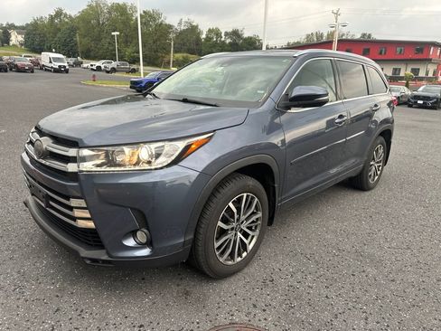 Used 2018 Toyota Highlander Limited Platinum AWD/4WD image 7