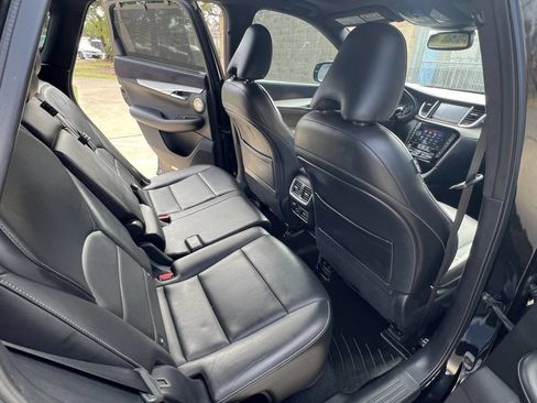 Used 2019 INFINITI QX50 Essential w/ Sensory Package image 18