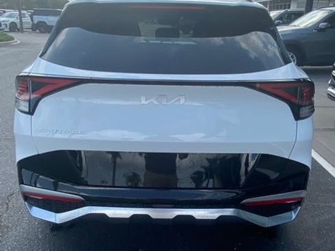 Used 2024 Kia Sportage SX FWD image 3