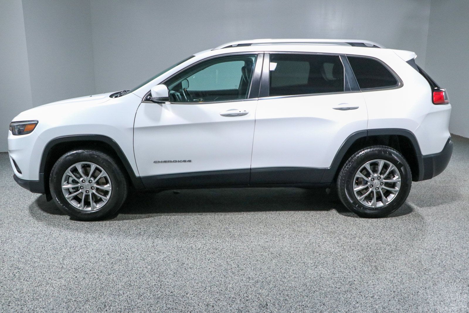Used 2021 Jeep Cherokee Latitude Lux AWD/4WD image 10