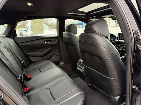 Used 2025 Honda Accord Sport image 10